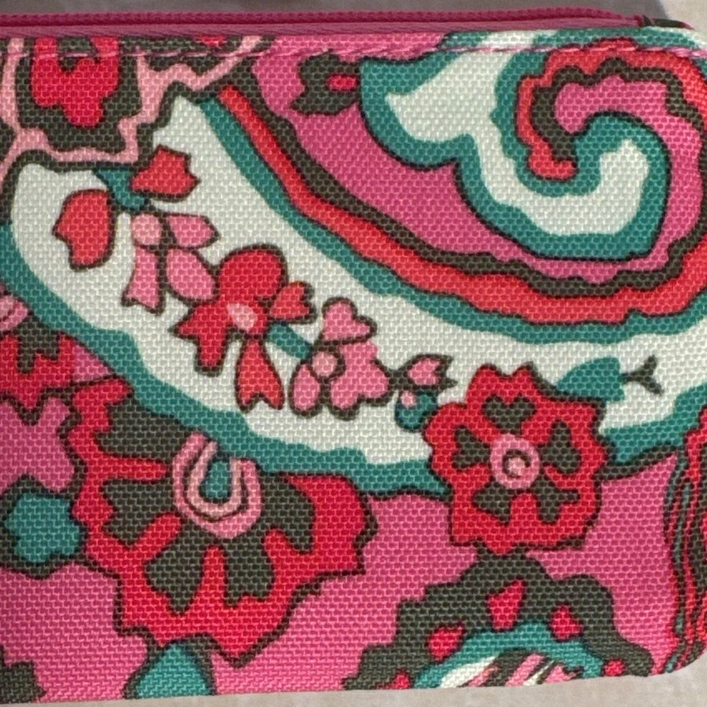 Vera Bradley Women's Coin Purse Floral  Zip Top ID Holder Keychain Pink NWT